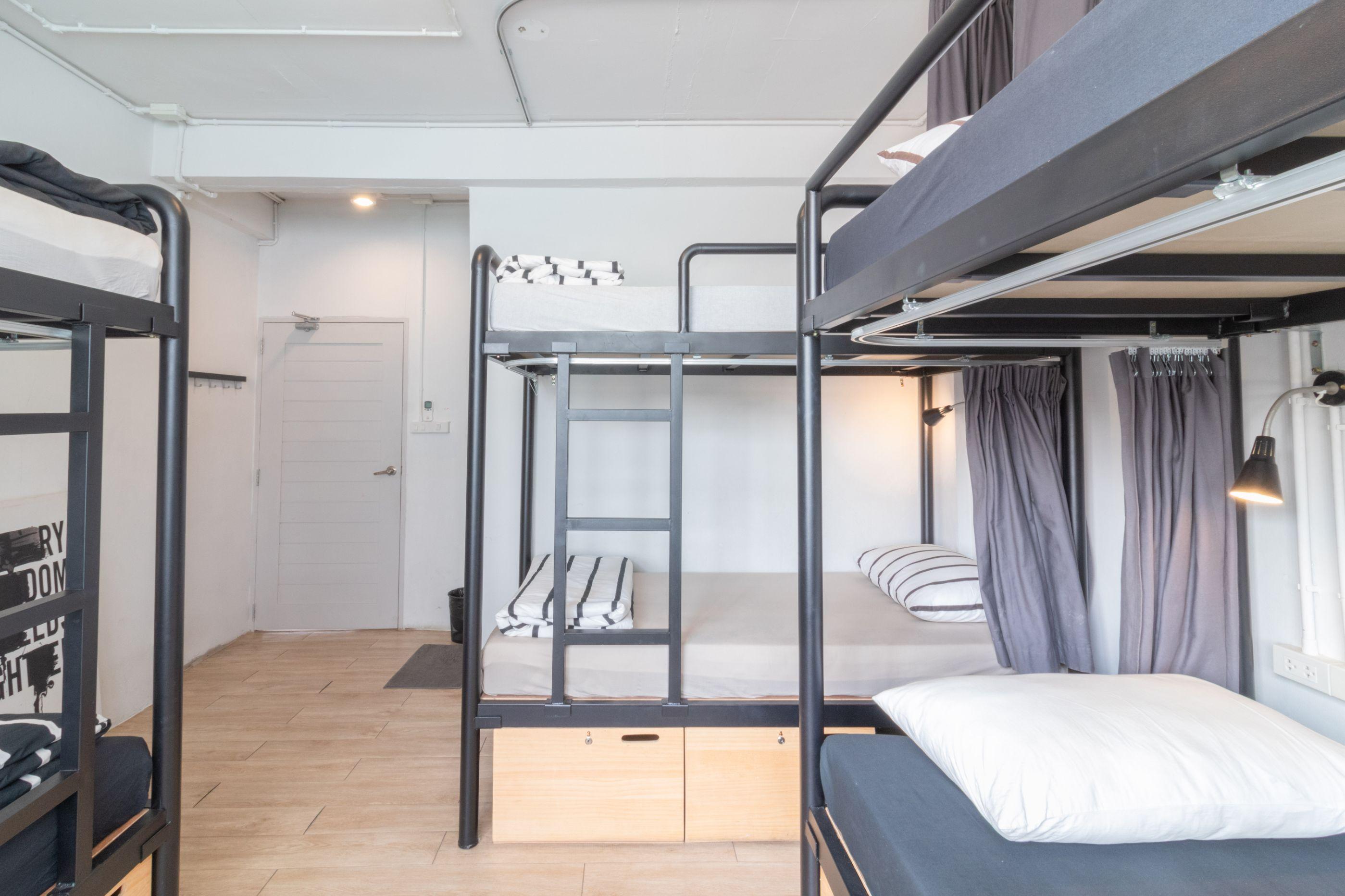 Beige Poshtels + Netflix Hostel Bangkok Luaran gambar
