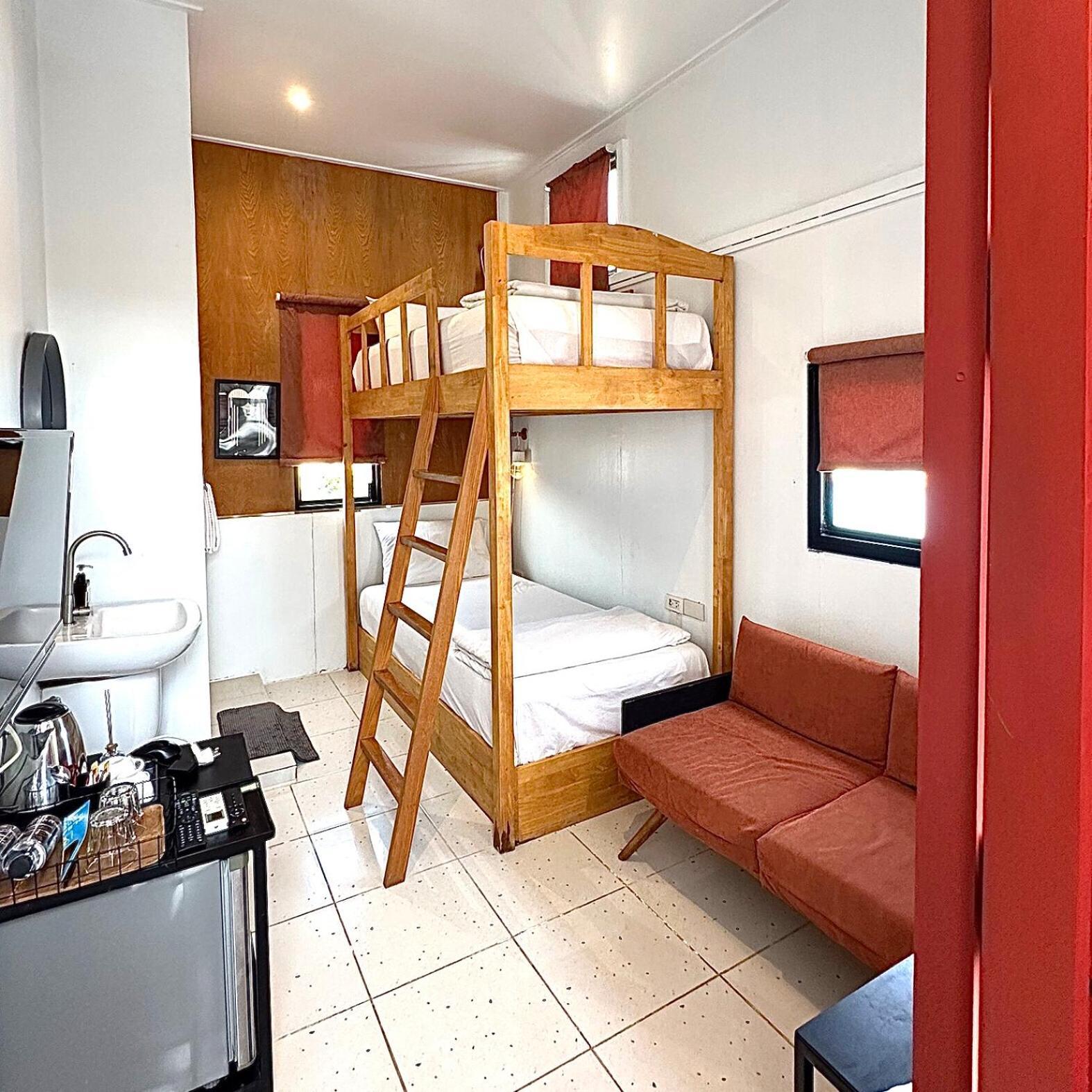 Beige Poshtels + Netflix Hostel Bangkok Luaran gambar