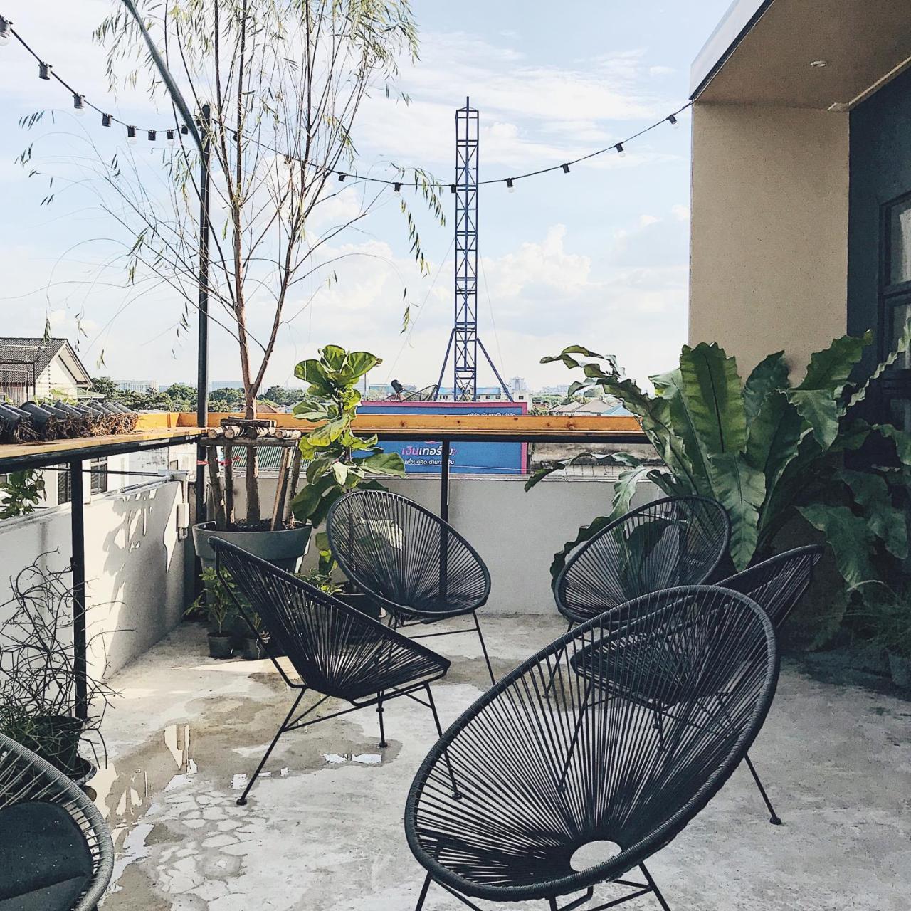 Beige Poshtels + Netflix Hostel Bangkok Luaran gambar