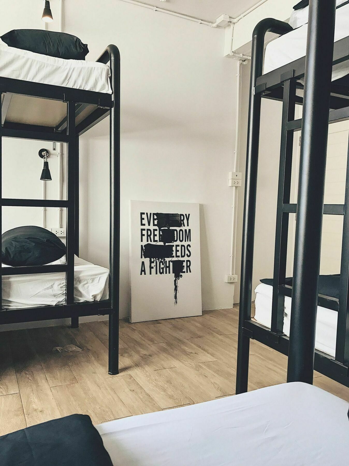 Beige Poshtels + Netflix Hostel Bangkok Luaran gambar